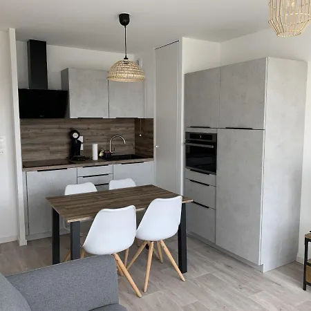 Appartement T2 Centre Avec Parking - - Fr-1-482-94