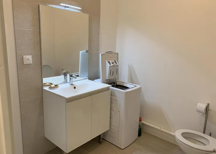 Apartment T2 Centre Avec Parking - - Fr-1-482-94